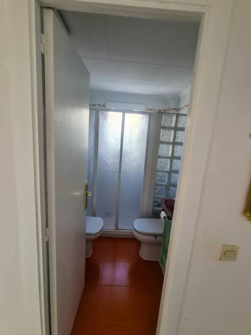 Nice Beachside 2-Bd Apt Near Barcelona Куніт Екстер'єр фото