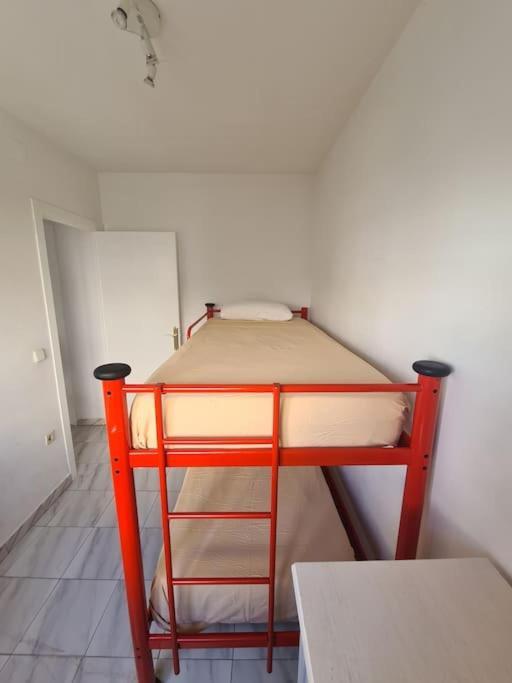 Nice Beachside 2-Bd Apt Near Barcelona Куніт Екстер'єр фото