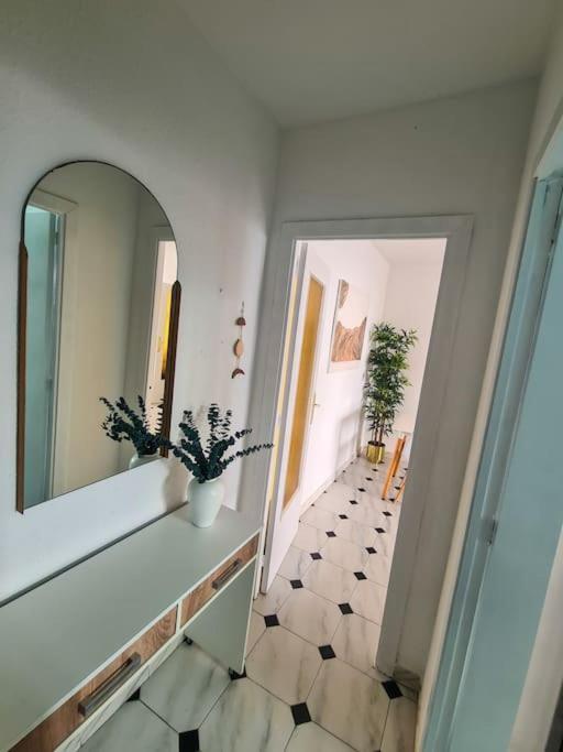 Nice Beachside 2-Bd Apt Near Barcelona Куніт Екстер'єр фото